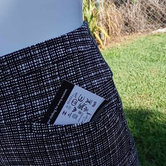 Loft by Ann Taylor Julie "Skinny" fit Pants - Picture 9 of 16